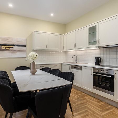 K1820 Family Apartments รีกา ภายนอก รูปภาพ